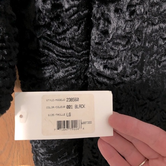 NWT Black coat by Utex Design. Size L - Picture 5 of 6